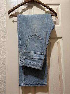 Hollister- women’s straight leg jeans